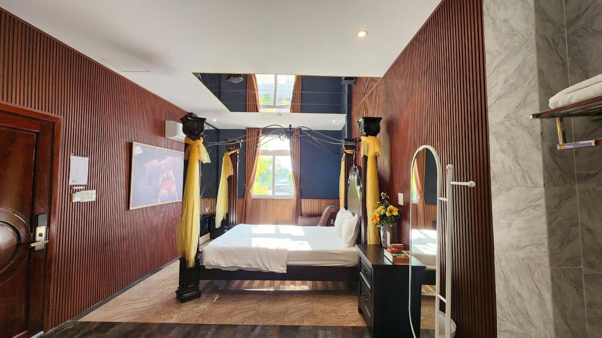 Hotel Khach San Nha Minh Cai Rang Esterno foto